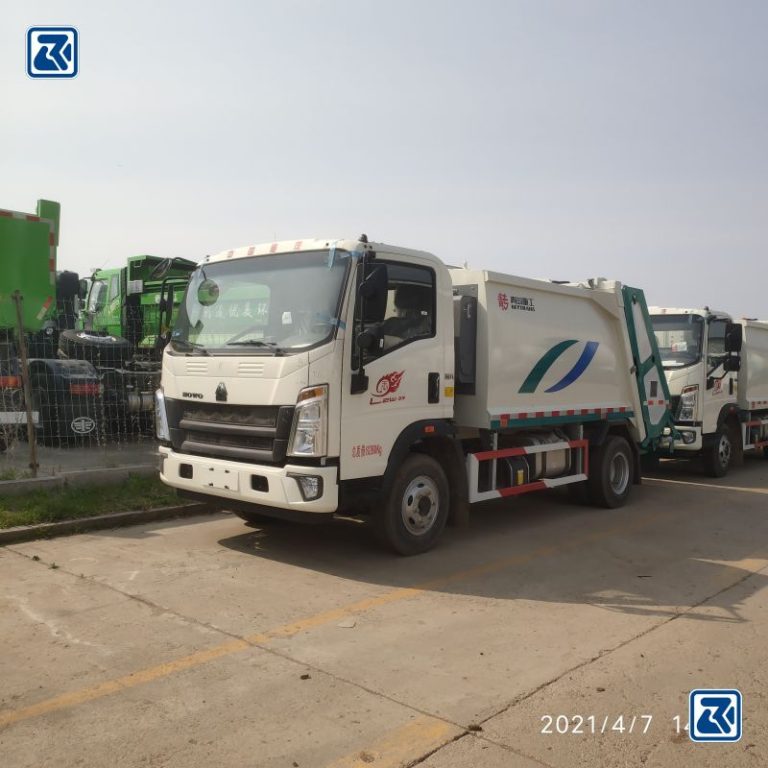 The compactt design of the HOWO 4X2 light-duty refuse truck