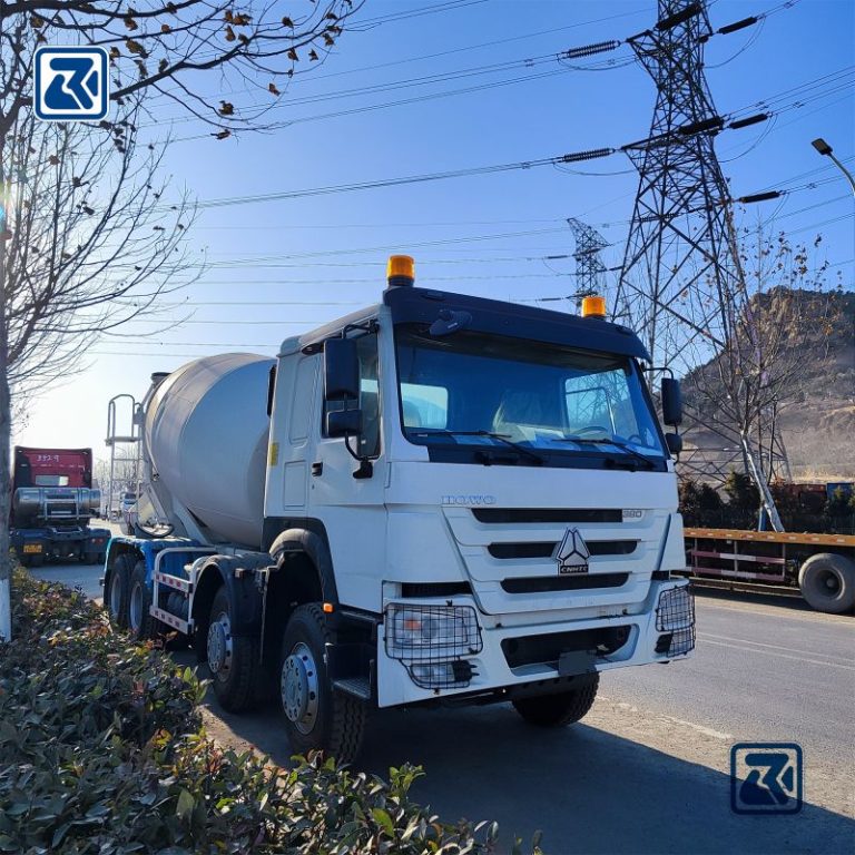 SINOTRUK cement transport vehicle with a mixing barrel