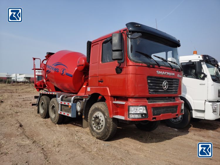 Shacman F2000 6x4 Transit Mixer - Powerful Design and Capabilities