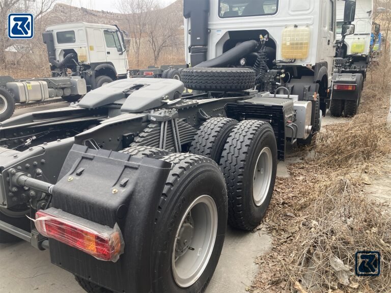 HOWO Tractor Trucks Tire Rotation and Balancing