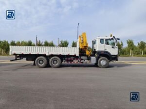 How to Choose the Right HOWO Truck-Mounted Crane Model?