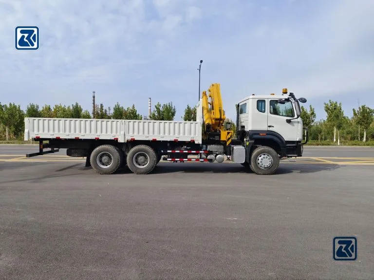 How to Choose the Right HOWO Truck-Mounted Crane Model?