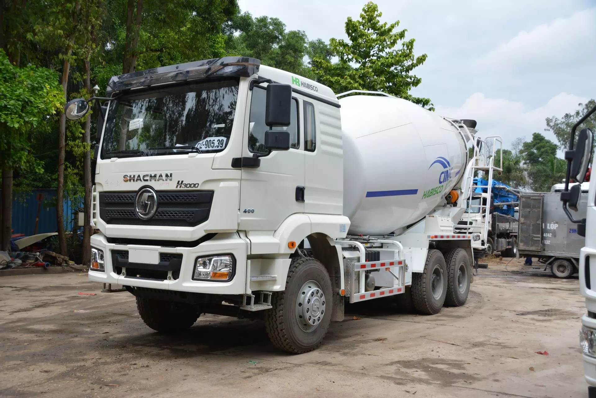 SHACMAN H3000 Mixer truck 6X4